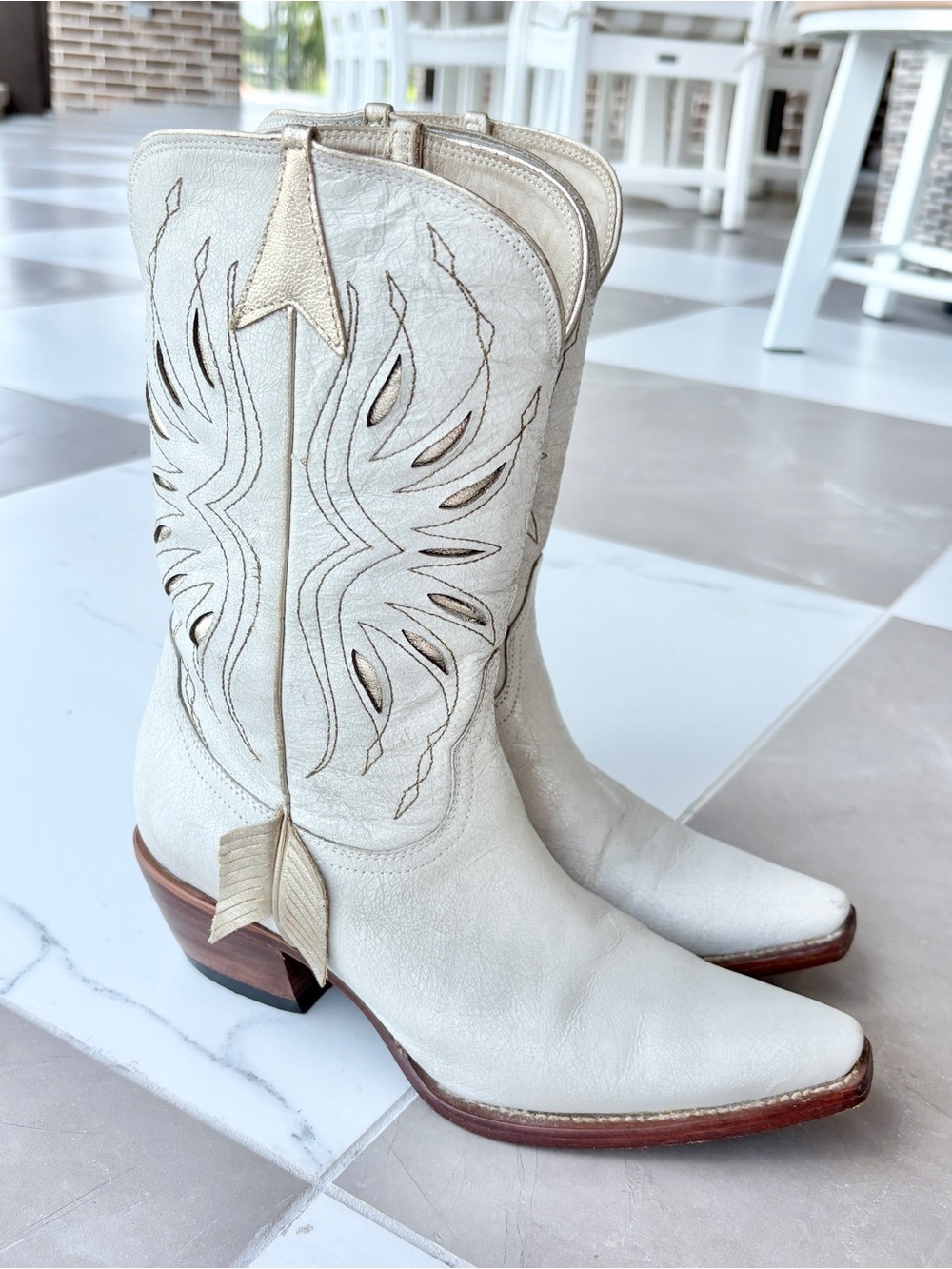 Lucchese x Kacey Musgraves White Leather Western Cut Cowboy Boots - Picture 1 of 4